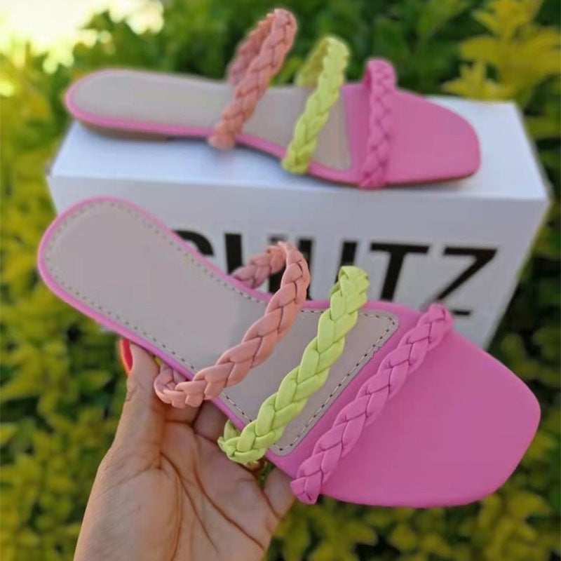 Flat Woven Hollow Slippers Women's Plus Size Color Matching Beach Sandals LadyShow.Store