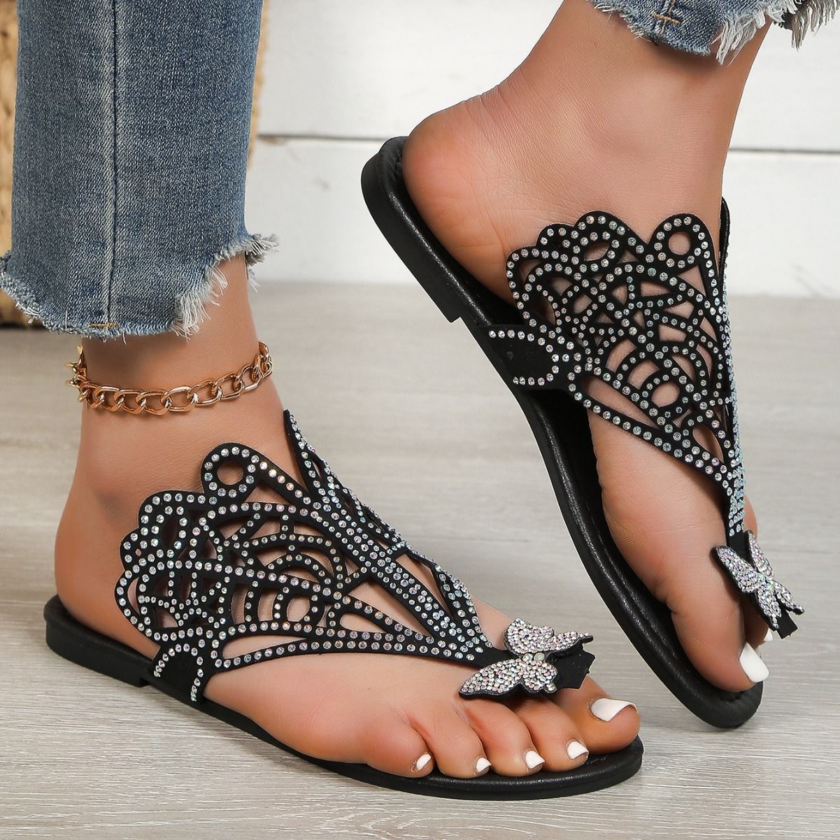 Slip-On Flip-Toe Sandals Women's Rhinestone Hollow Flat-Heeled Slippers