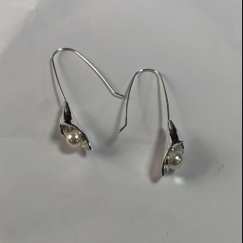 Geometric Silver Inlaid Pearl Dark Night Ear Hanging Retro