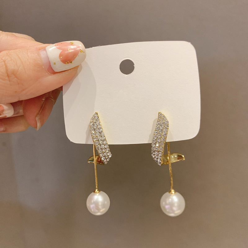 New Trendy High-end Earrings Retro Light Luxury Simple Earrings LadyShow.Store