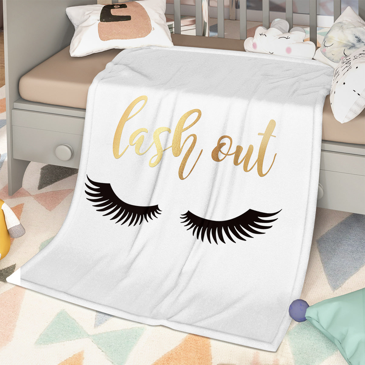 Long Eyelashes Printed Throw Blanket Plush Fluffy Flannel Fleece Blanket Soft Throws For Sofa Couch And Bed 30x40 50x60 60x80 PearlNestDecor.com