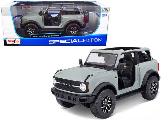 2021 Ford Bronco Badlands Light Gray "Special Edition" 1/18 Diecast Model Car by Maisto LuxuryLifeWay Online Store
