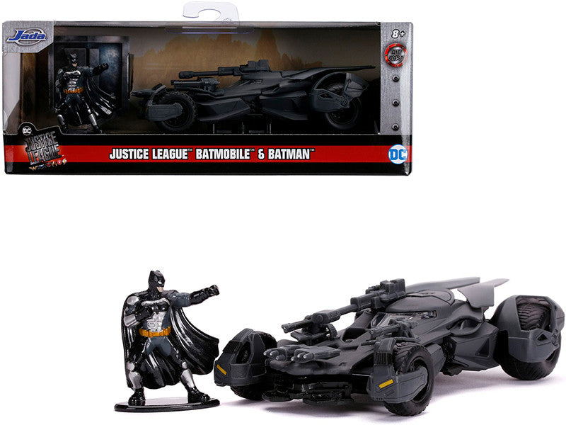 2017 Batmobile with Diecast Batman Figurine "Justice League" (2017) Movie "DC Comics" "Hollywood Rides" Series 1/32 Diecast Model Car by Jada LuxuryLifeWay Online Store