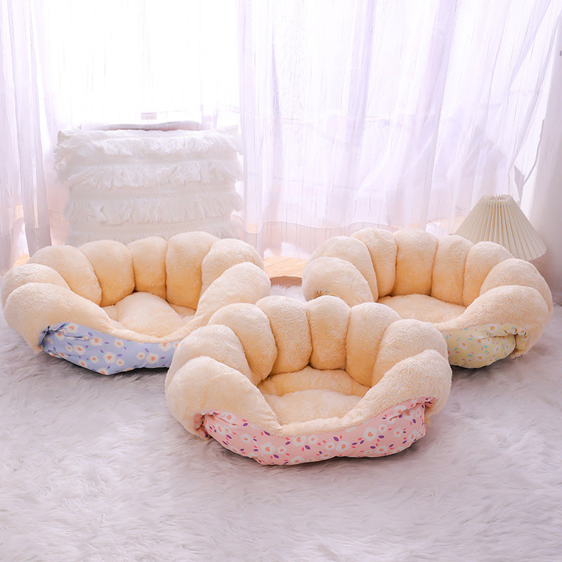 Pet Winter Sleeping Stay Thermal Sofa Bed Pets Fashion