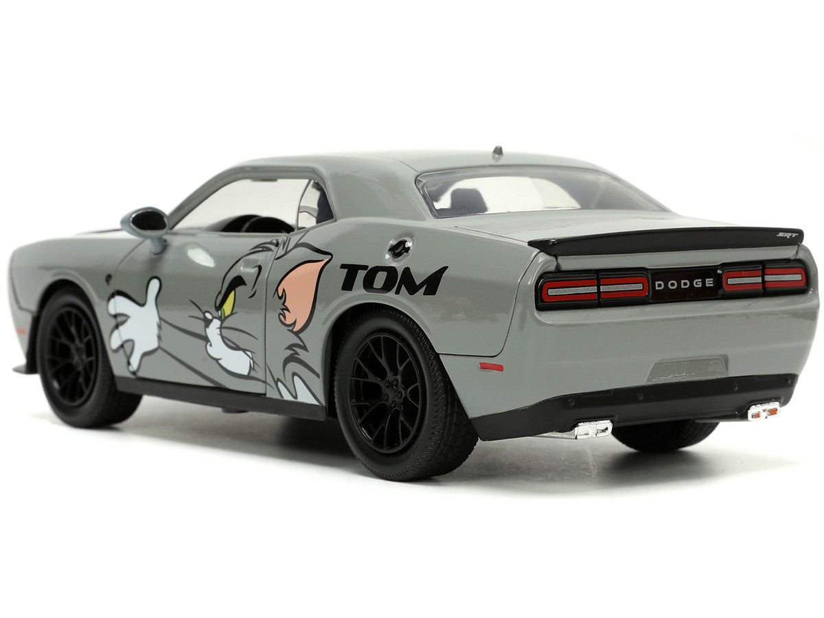 2015 Dodge Challenger Hellcat Gray with "Tom" Graphics and Jerry Diecast Figure "Tom and Jerry" "Hollywood Rides" Series 1/24 Diecast Model Car by Jada LuxuryLifeWay Online Store