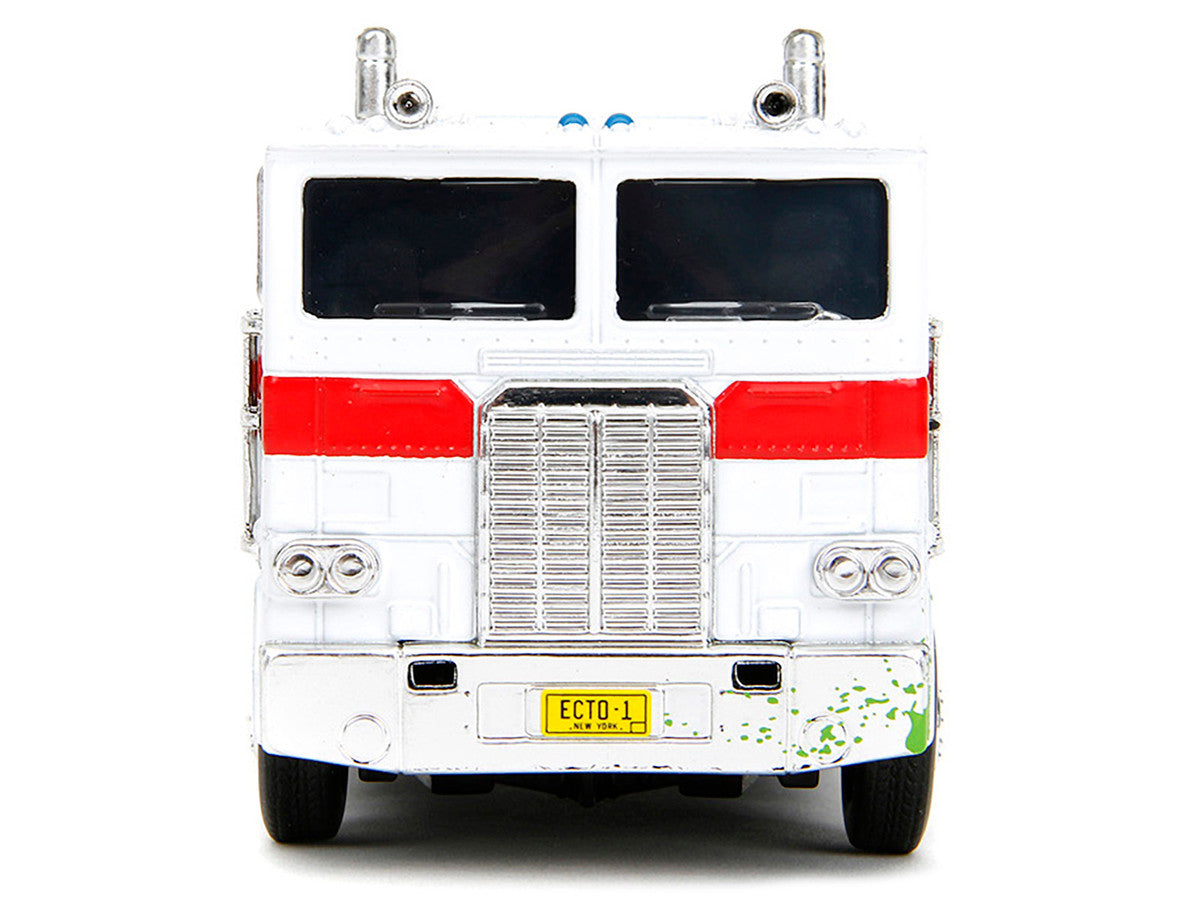 G1 Autobot Optimus Prime Truck White with Robot on Chassis from "Transformers" TV Series - "Ghostbusters" (1984) Movie Crossover "Hollywood Rides" Series Diecast Model by Jada LuxuryLifeWay Online Store