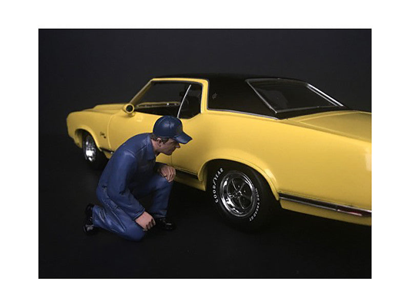 Mechanic Juan with Lug Wrench Figurine for 1/24 Scale Models by American Diorama LuxuryLifeWay Online Store