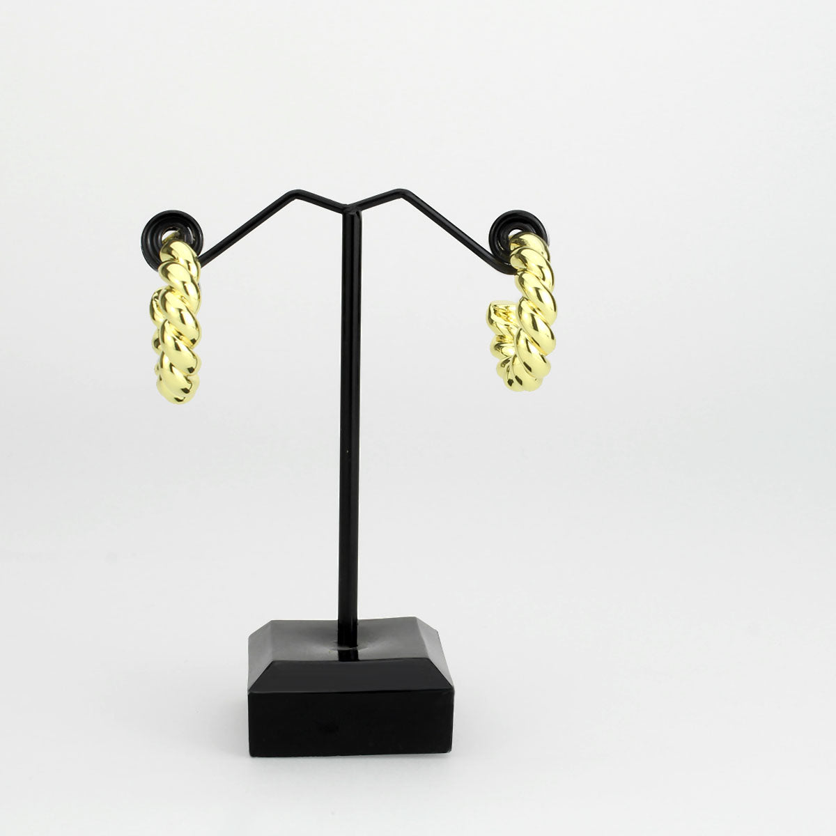 3W1761G - Flash Gold Brass Earring with NoStone in No Stone LuxuryLifeWay Online Store