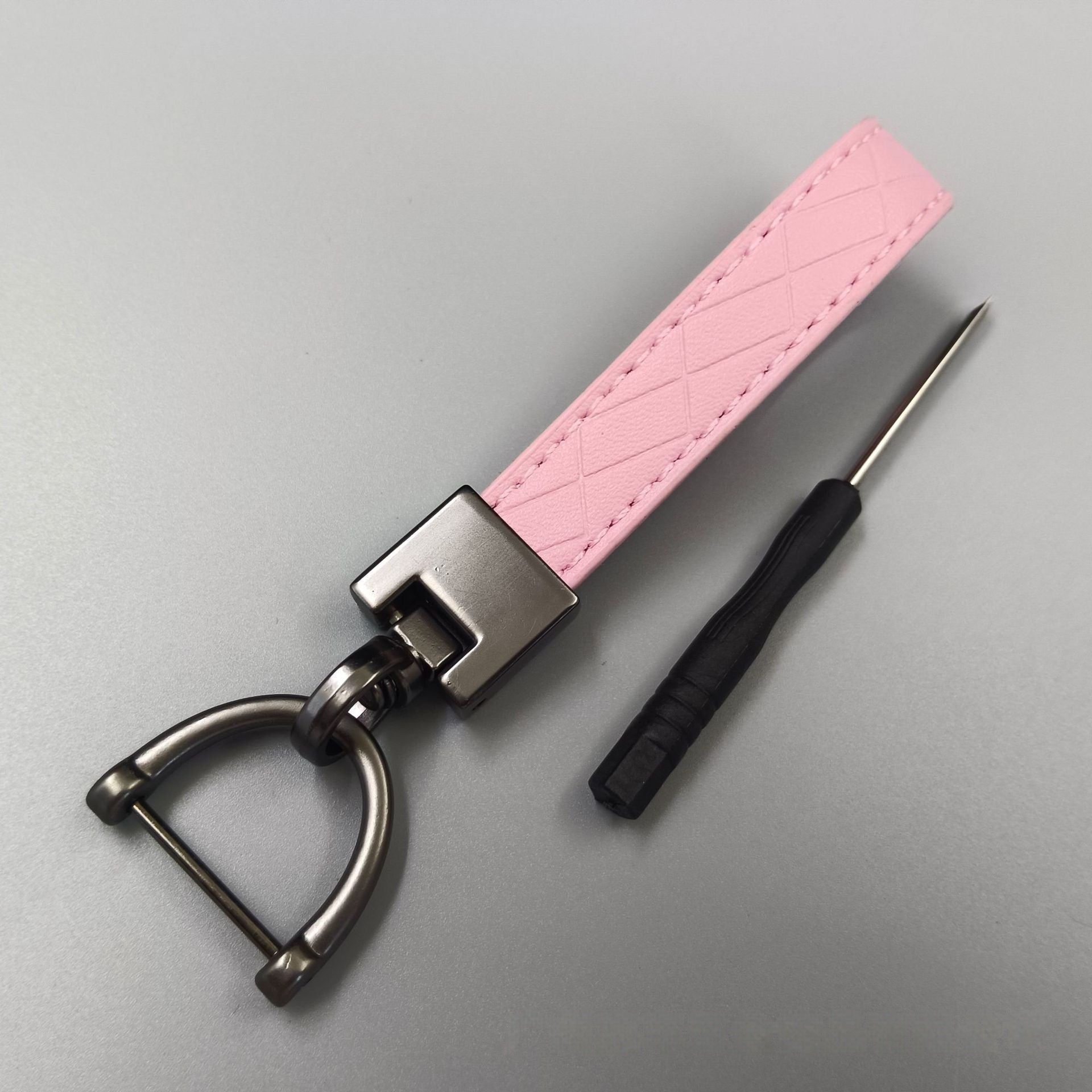 Fashion Creative Car Metal Keychains Pendant LadyShow.Store
