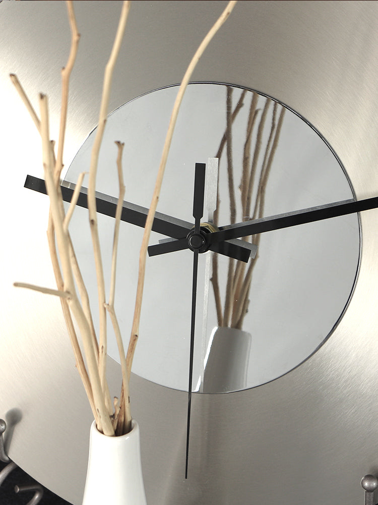 Creative Metal Wall Clock Silver PearlNestDecor.com