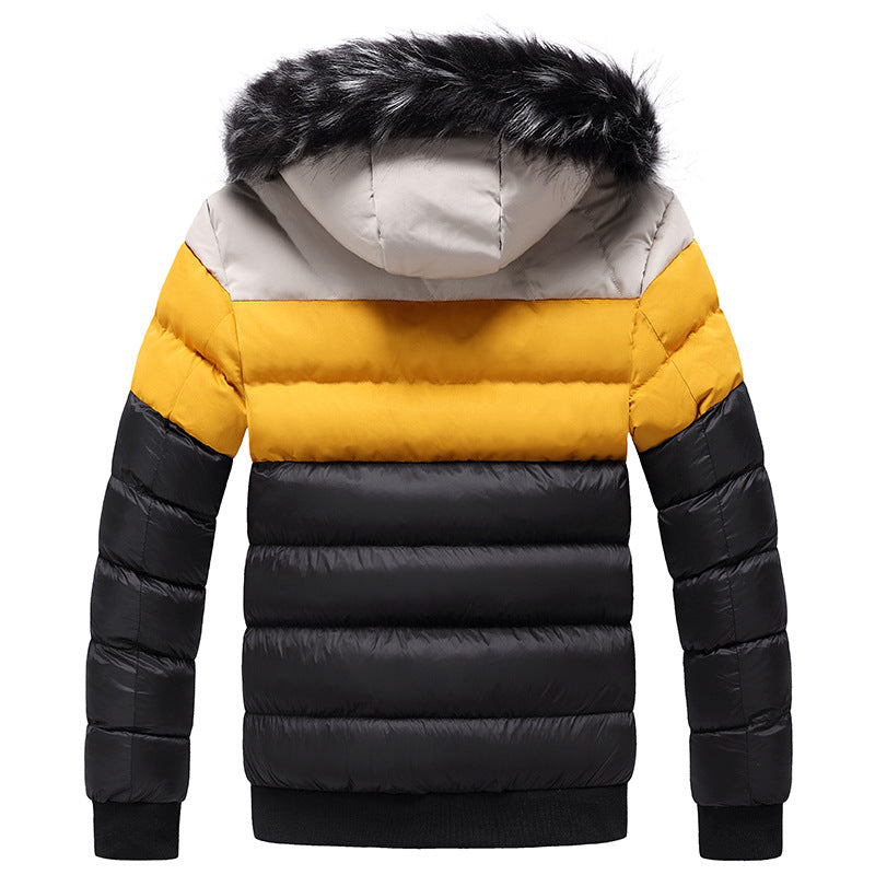 Trendy short padded coat with thick fur collar