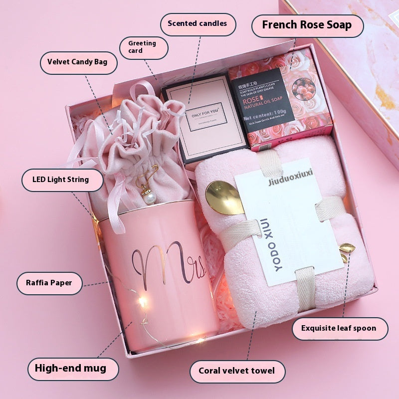 Gift Box For Mother's Day Wedding Favors LadyShow.Store