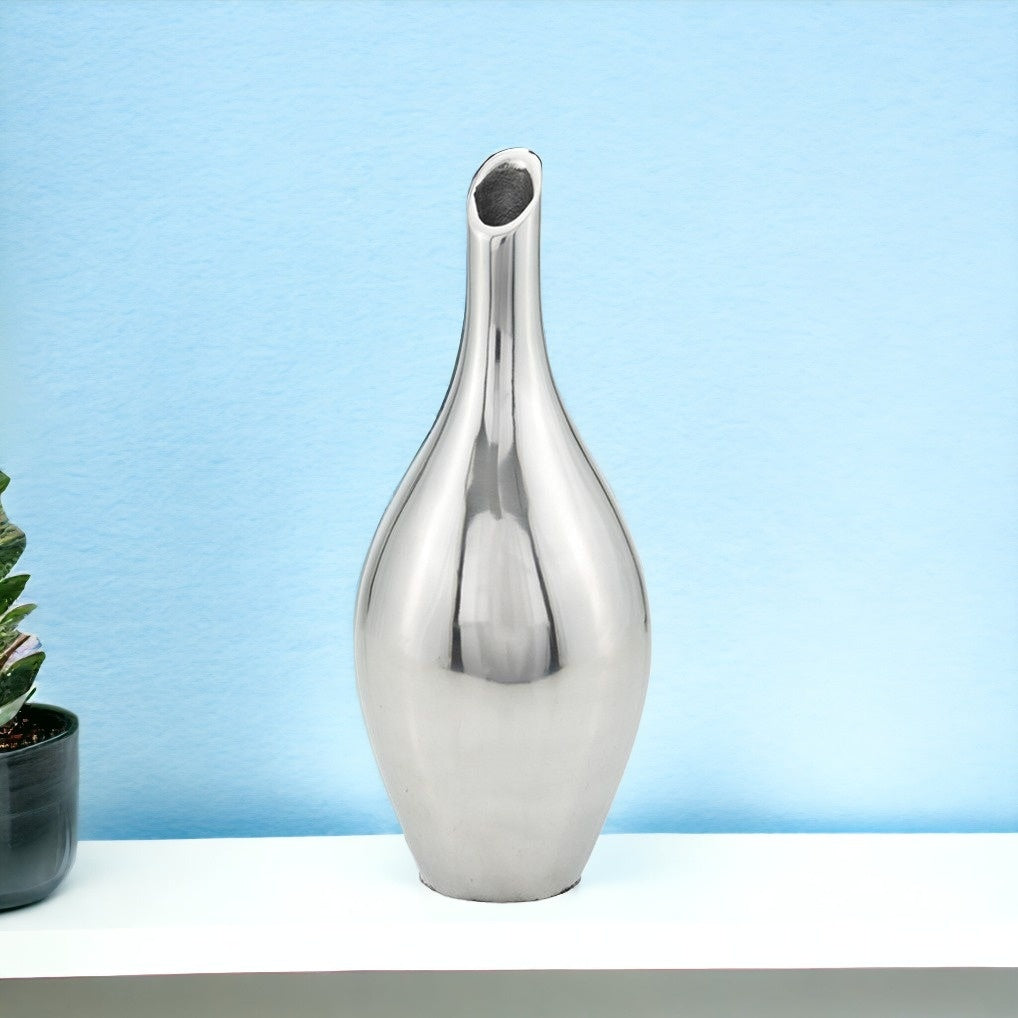 16" Silver Bud Aluminum Table Vase LuxuryLifeWay Online Store