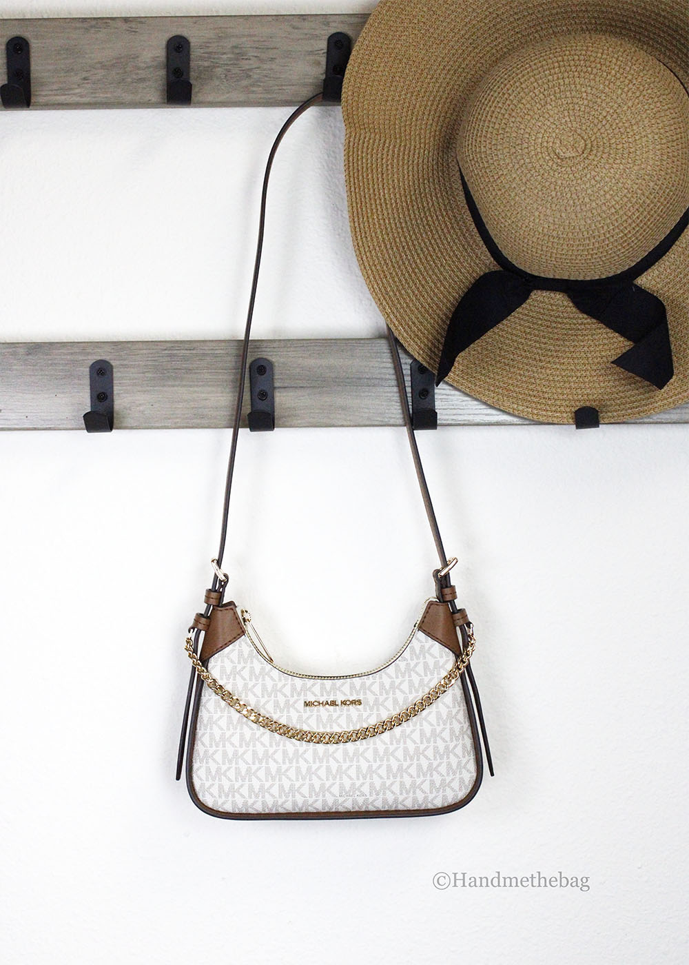 Michael Kors Wilma Small Vanilla PVC Chain Crossbody Bag LadyShow.Store