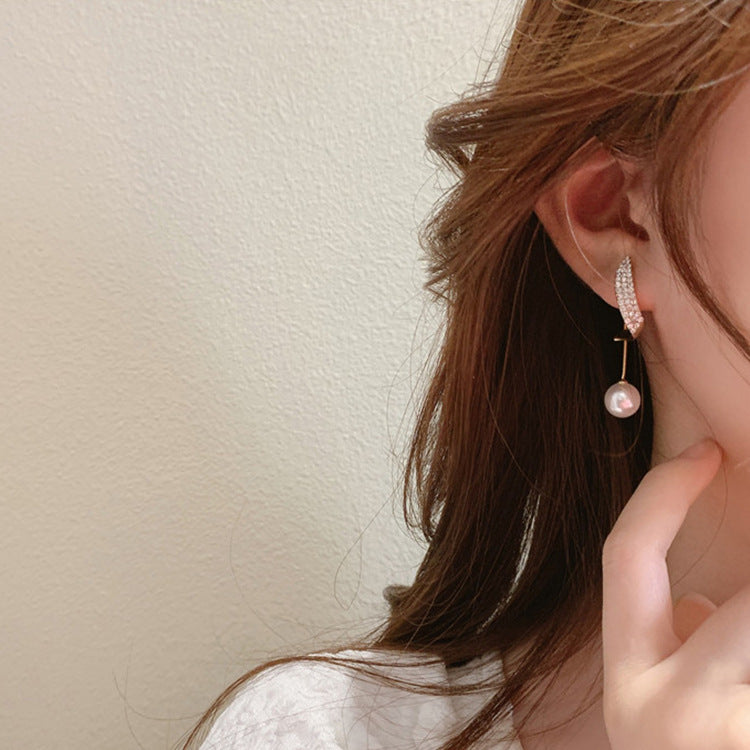 New Trendy High-end Earrings Retro Light Luxury Simple Earrings LadyShow.Store