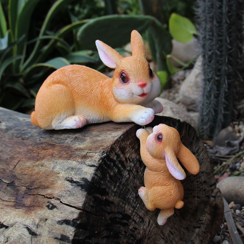 Outdoor Garden Decoration with Cute Squirrel Planters Pi-Mart