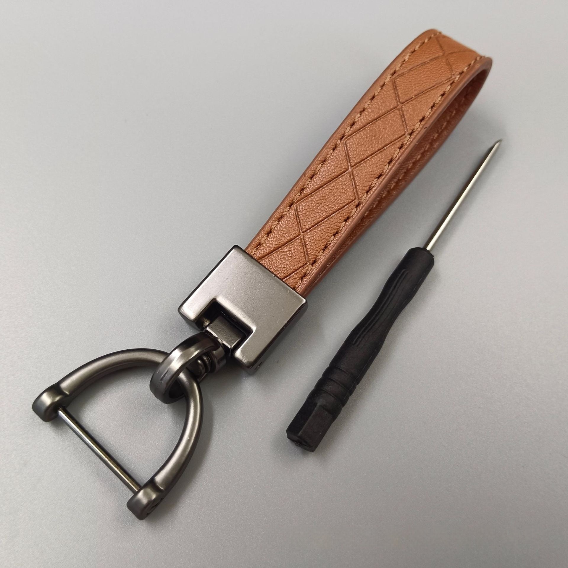 Fashion Creative Car Metal Keychains Pendant LadyShow.Store