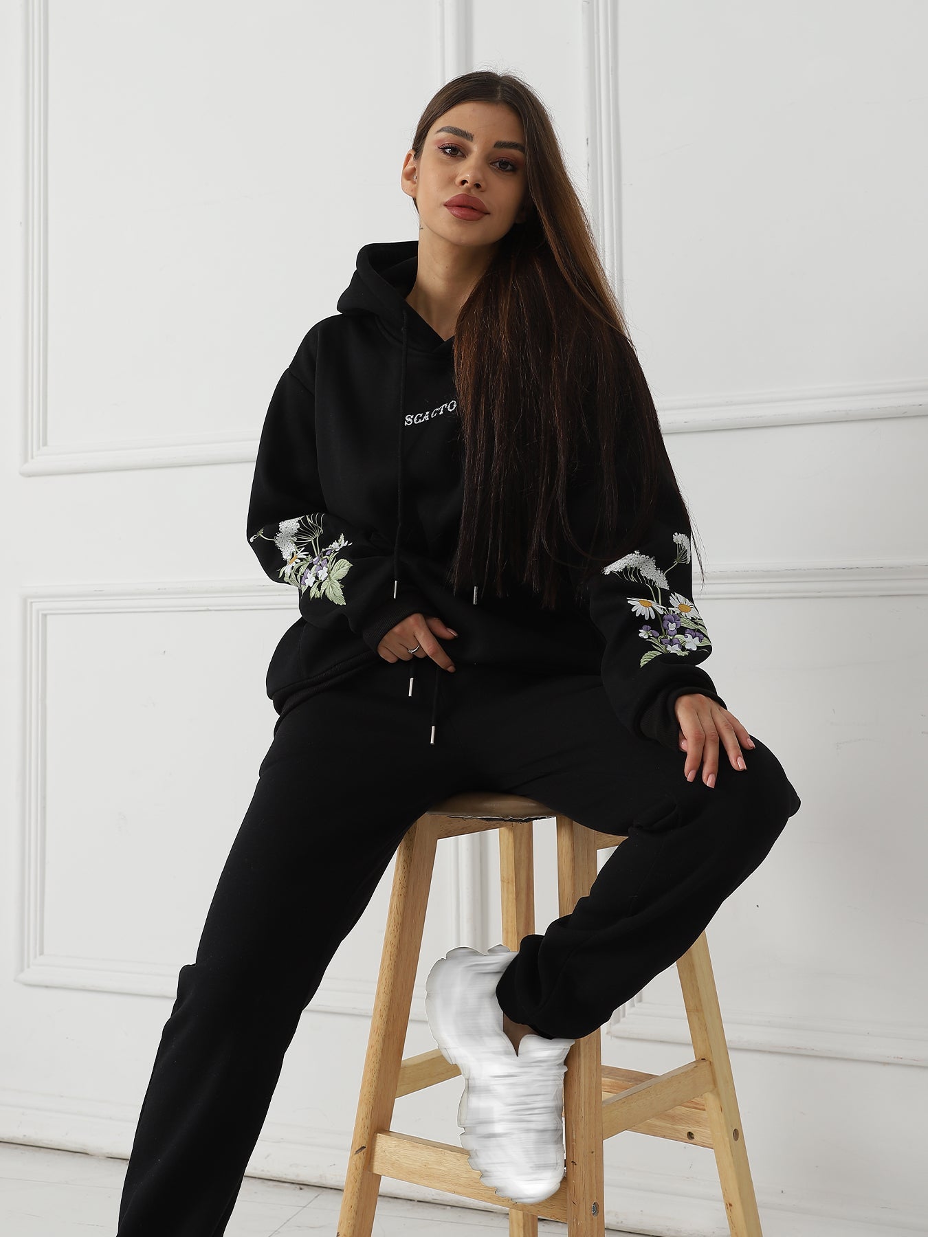 Women's Solid Color Floral Long Sleeved Sweatshirt LadyShow.Store