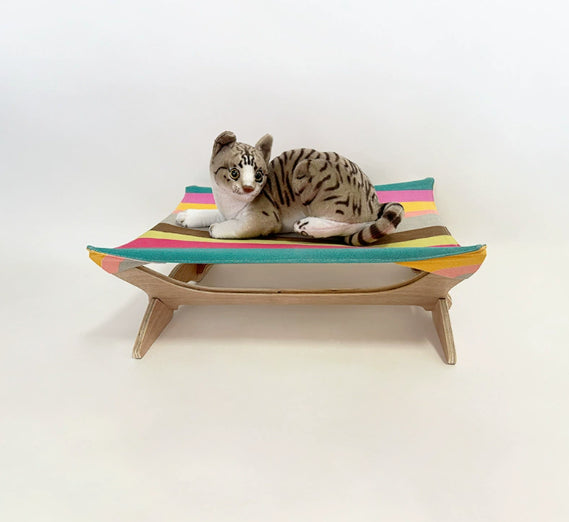 Dog Bed Cool-air DesignRaised Off The Ground To Prevent Rainbow Canvas Cat Bed Pets Fashion