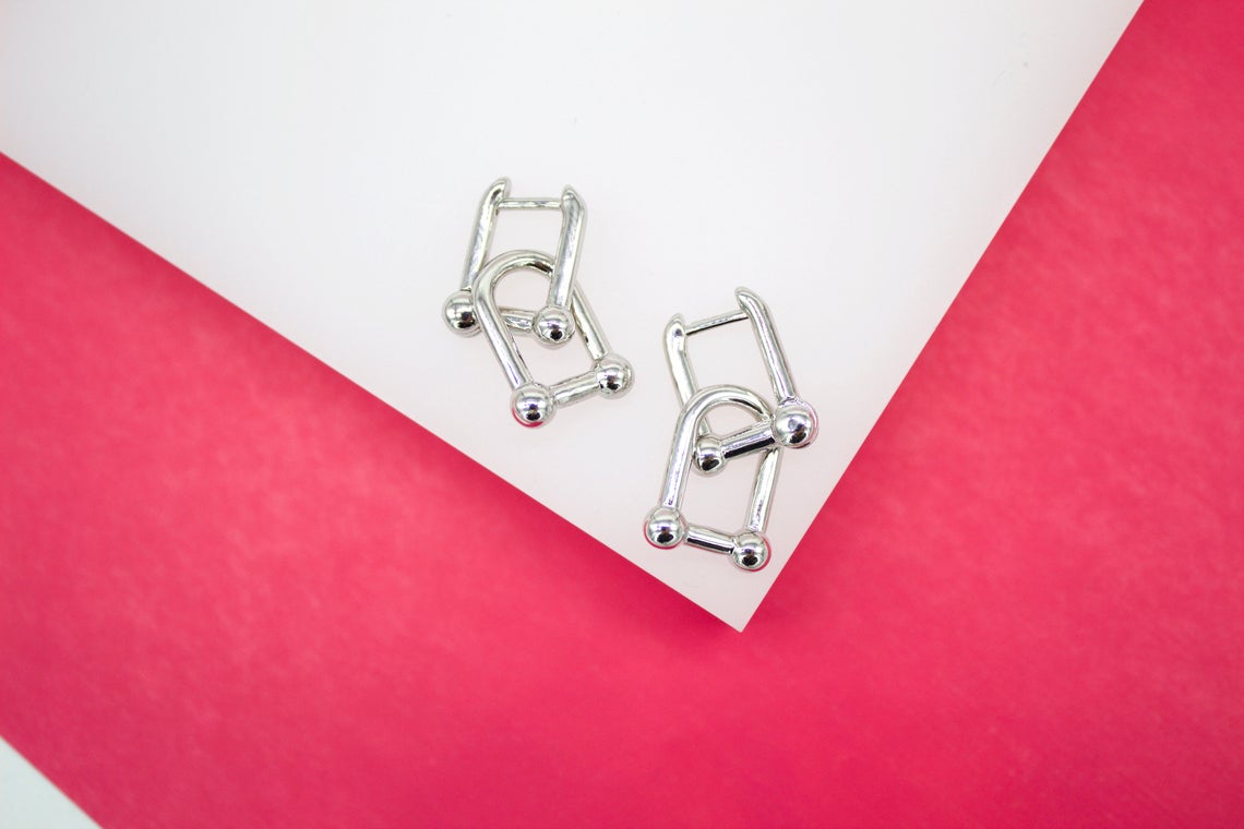 18K Gold Filled Designed Dangle Link Earring Huggies (K227) LuxuryLifeWay Online Store