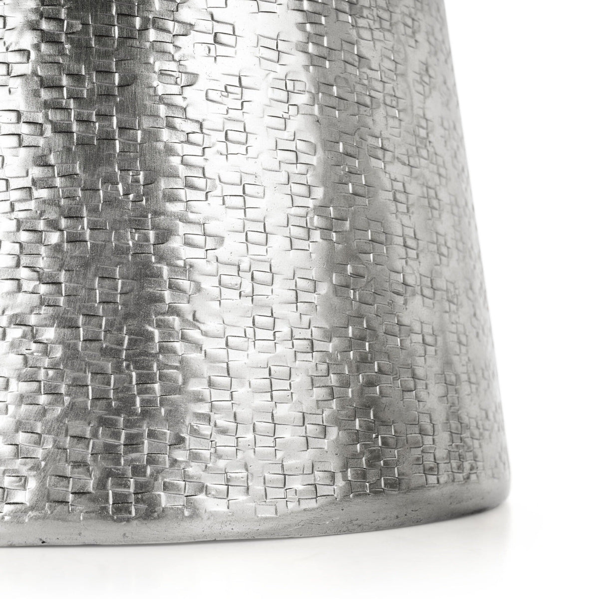 10" Silver Hammered Cone Aluminum Table Vase LuxuryLifeWay Online Store