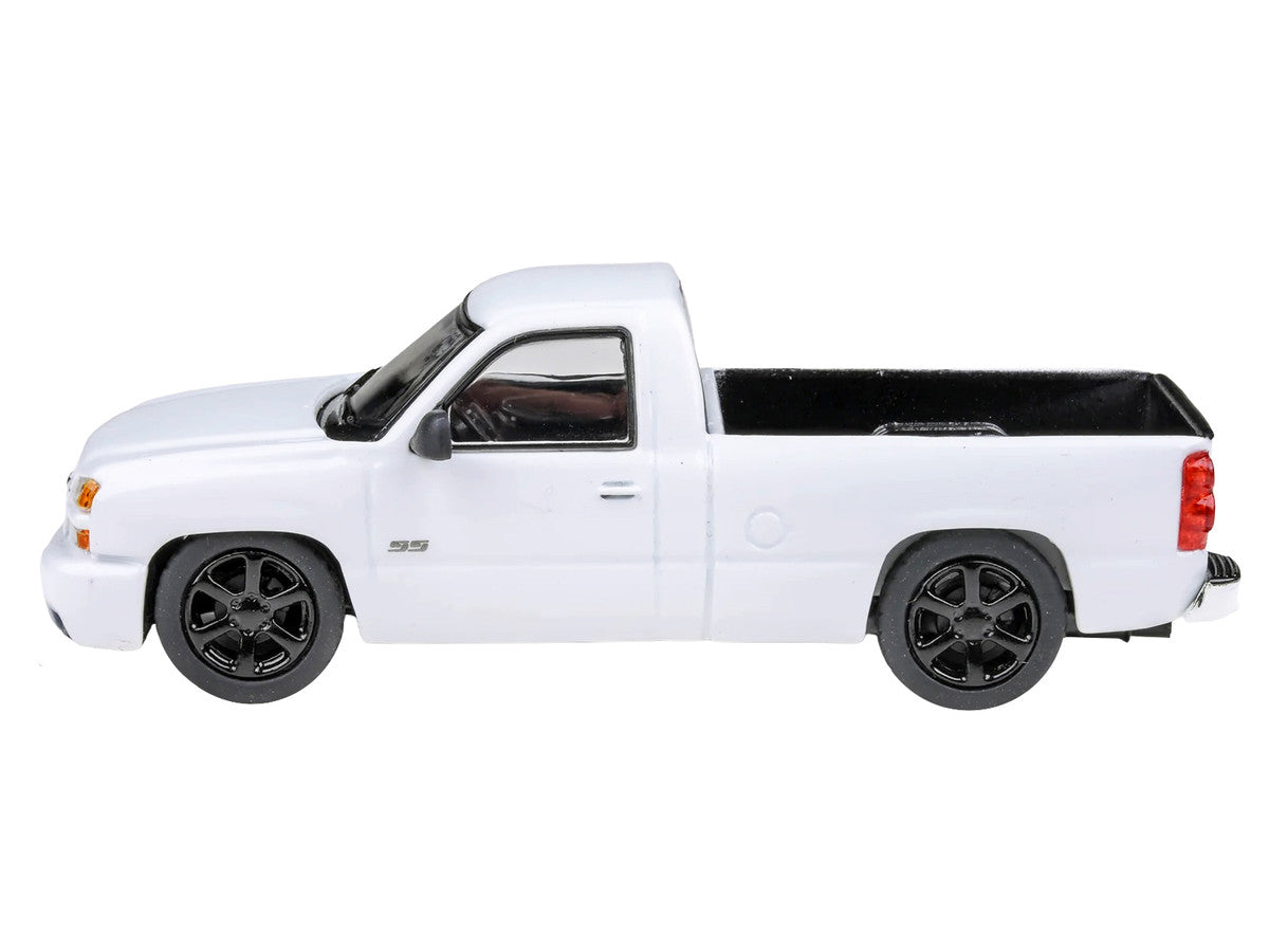 2006 Chevrolet Silverado 'Cateye' Pickup Truck Summit White 1/64 Diecast Model Car by Paragon Models LuxuryLifeWay Online Store