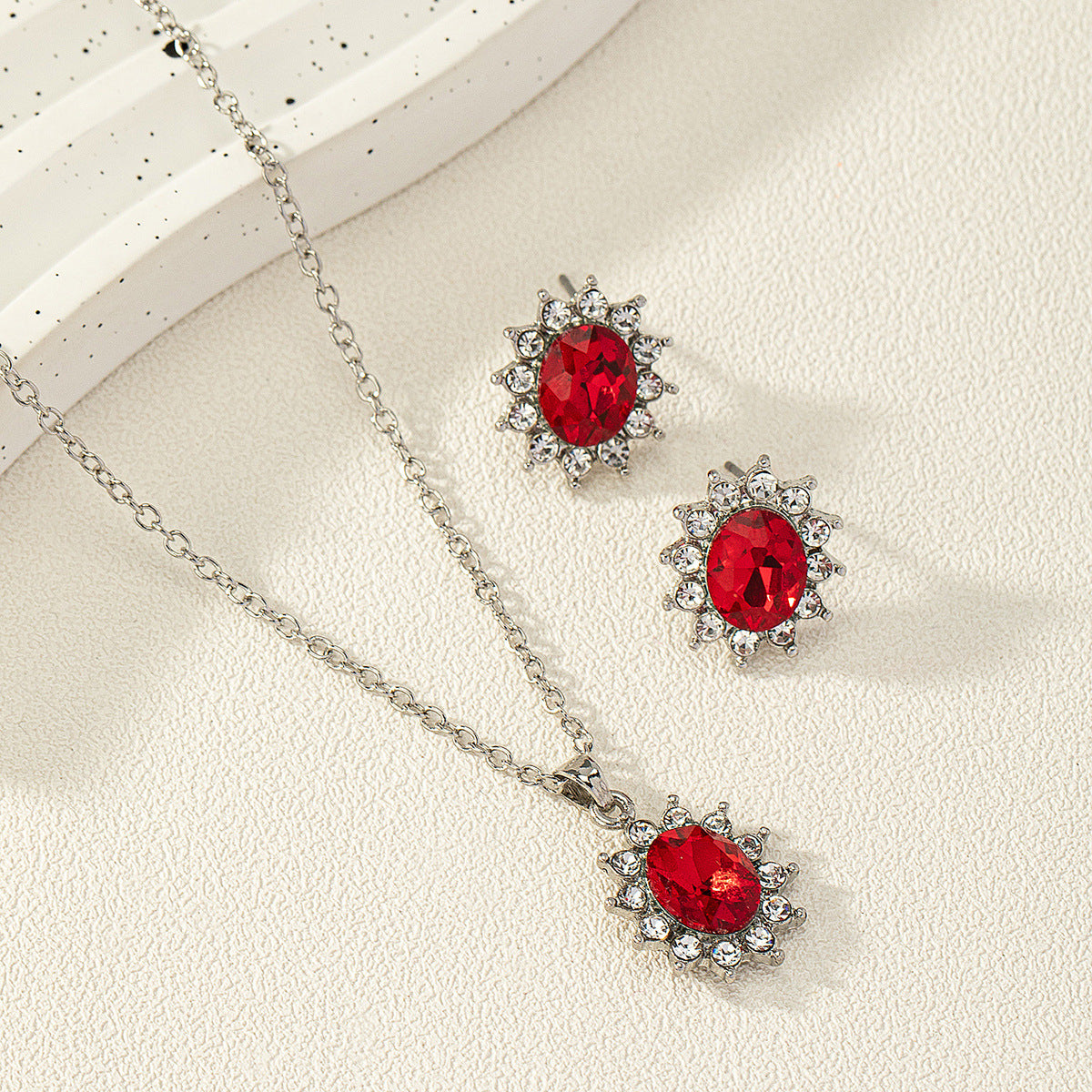 European And American Fashion SUNFLOWER Zircon Ear Stud Necklace Suit LadyShow.Store