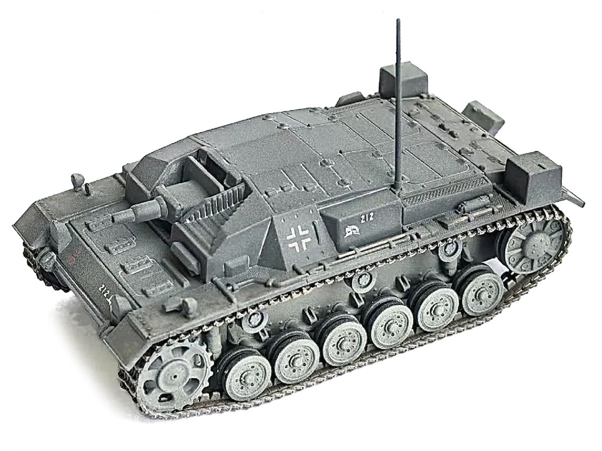 Germany StuG. III Ausf.B Tank "StuG.Abt. 226 Eastern Front" (1941) German Army "NEO Dragon Armor" Series 1/72 Plastic Model by Dragon Models LuxuryLifeWay Online Store