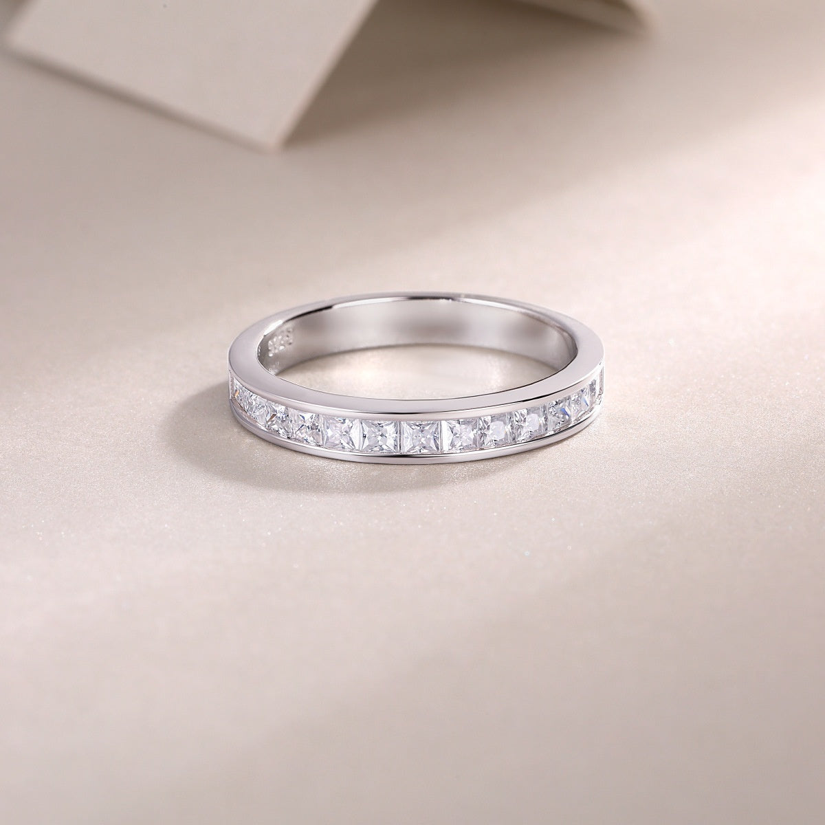 S925 Silver Moissanite Closed Ring LadyShow.Store