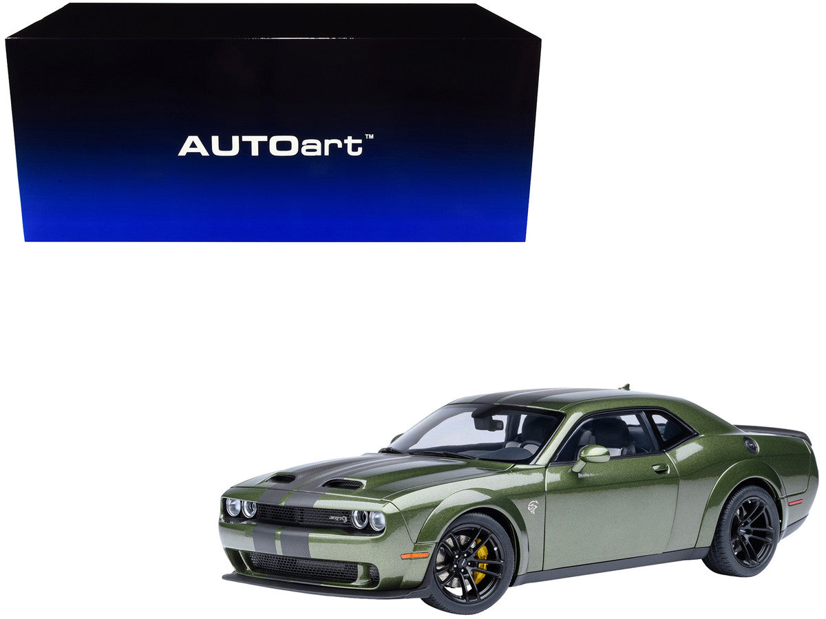 2022 Dodge Challenger SRT Jailbreak F8 Green with Carbon Stripes 1/18 Model Car by Autoart LuxuryLifeWay Online Store