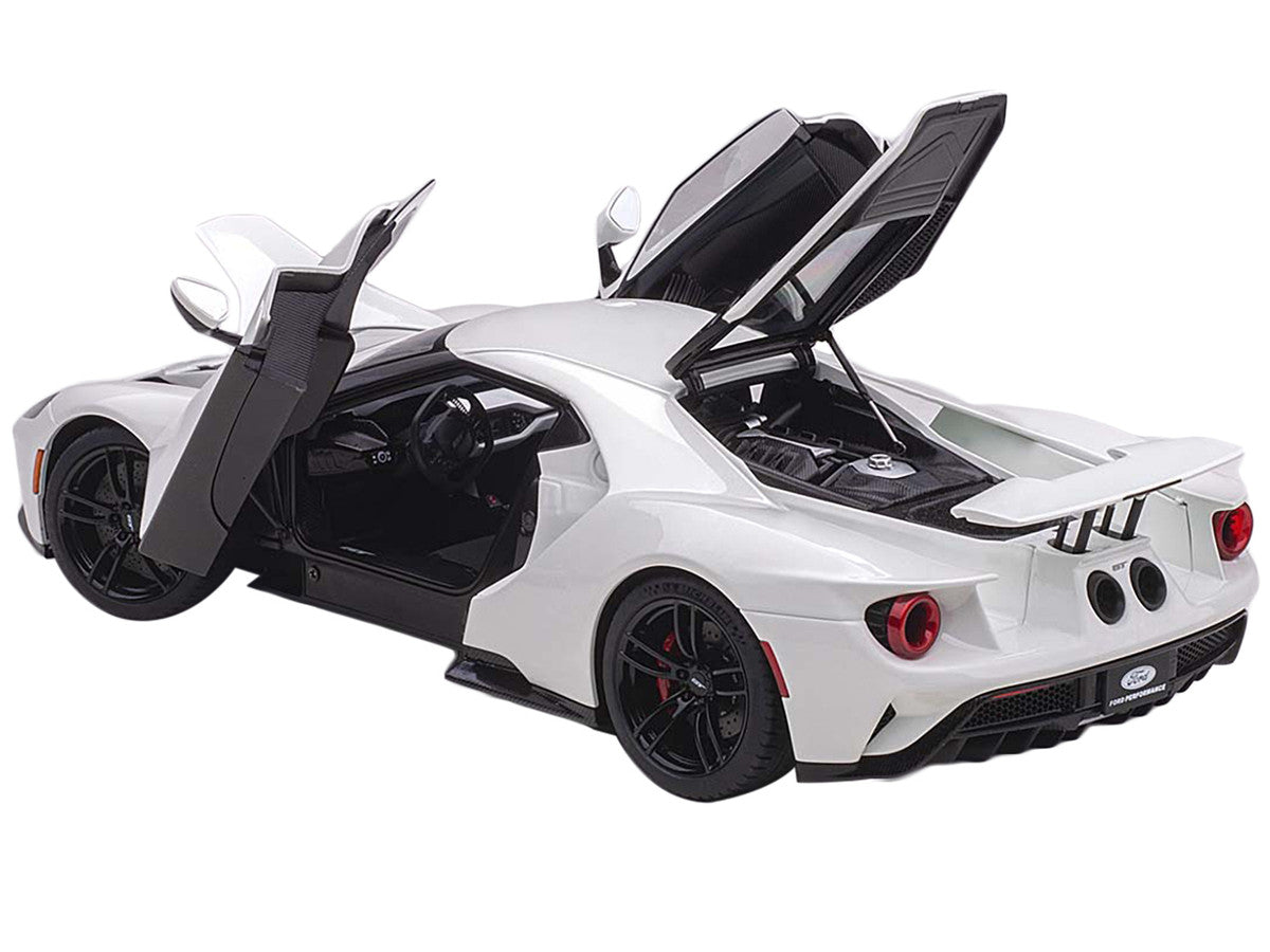 2017 Ford GT Frozen White 1/18 Model Car by Autoart LuxuryLifeWay Online Store