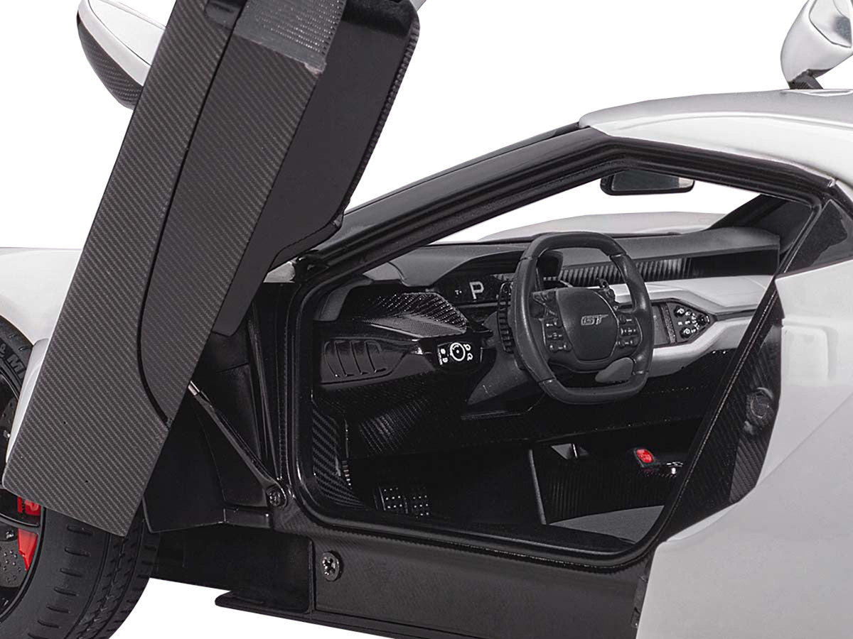 2017 Ford GT Frozen White 1/18 Model Car by Autoart LuxuryLifeWay Online Store