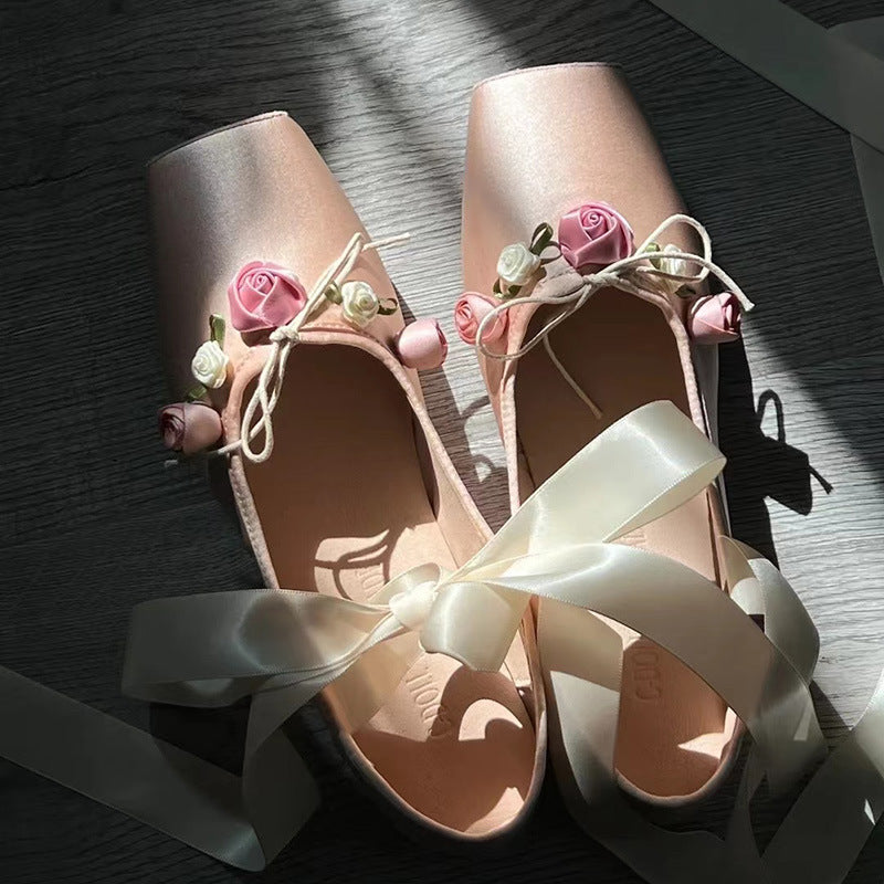 Women Wearing Ballet Shoes With Cross Straps LadyShow.Store