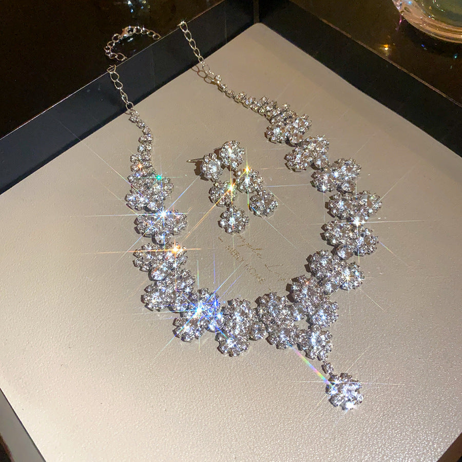 Diamond Flower Multi-layer Pendant Necklace LadyShow.Store