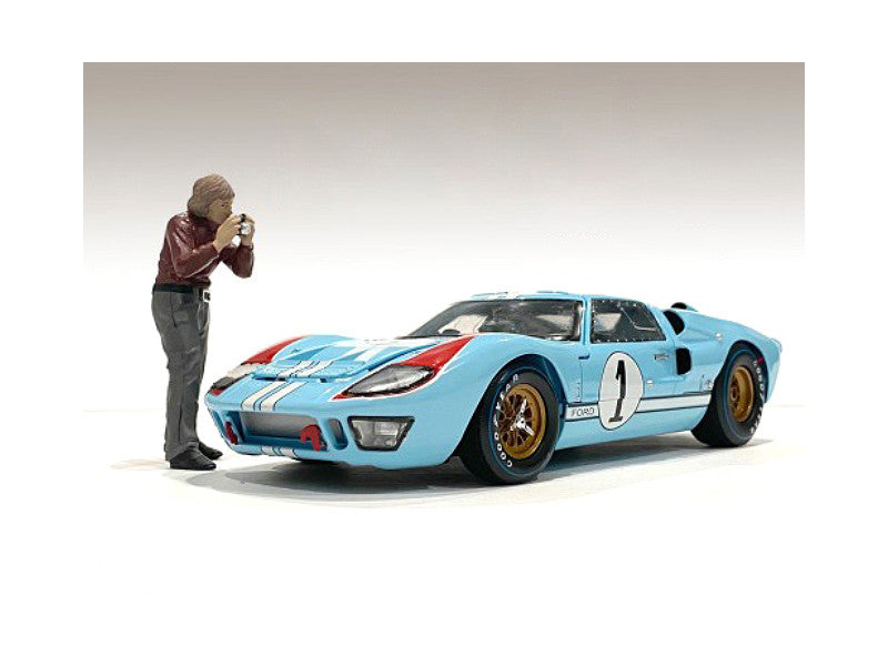 "Race Day 1" Figurine II for 1/18 Scale Models by American Diorama LuxuryLifeWay Online Store