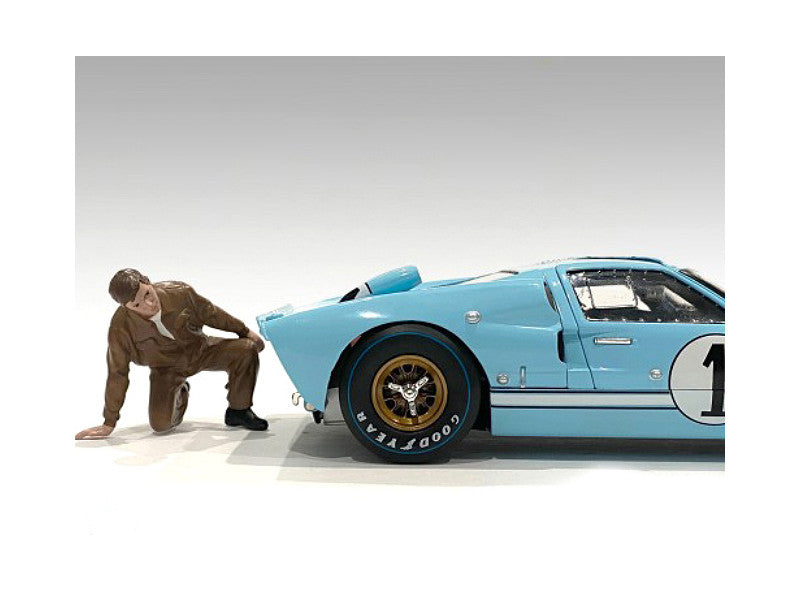 "Race Day 1" Figurine IV for 1/18 Scale Models by American Diorama LuxuryLifeWay Online Store
