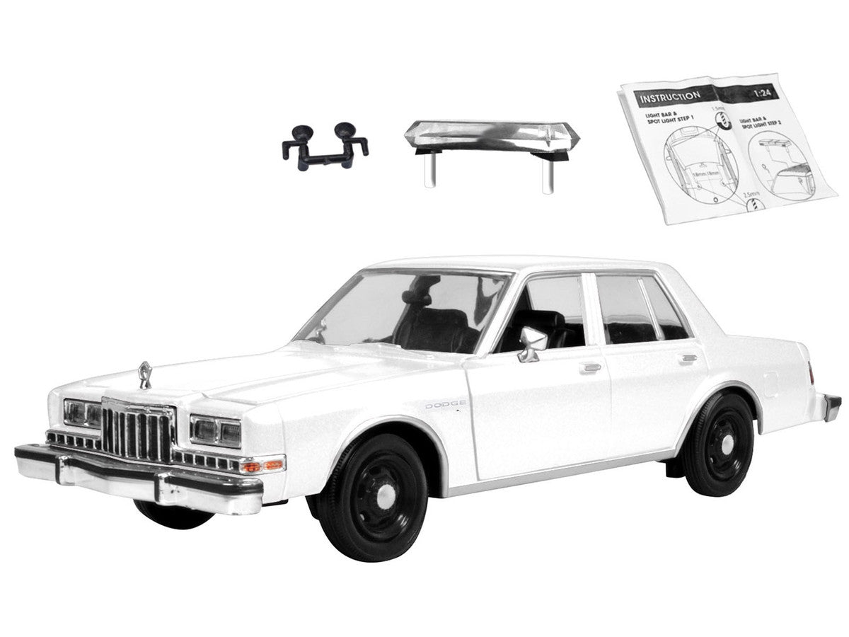 1986 Dodge Diplomat Police Car Unmarked White "Custom Builder's Kit" Series 1/24 Diecast Model Car by Motormax LuxuryLifeWay Online Store