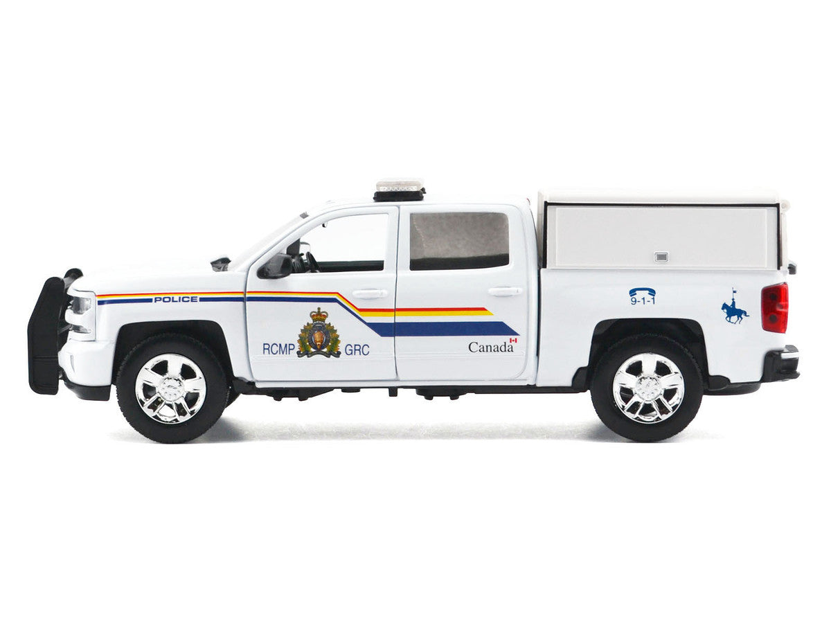2017 Chevrolet Silverado 1500 LT Z71 Crew Cab Pickup Truck with Camper Box "Royal Canadian Mounted Police" White "Law Enforcement and Public Service" Series 1/27 Diecast Model Car by Motormax LuxuryLifeWay Online Store