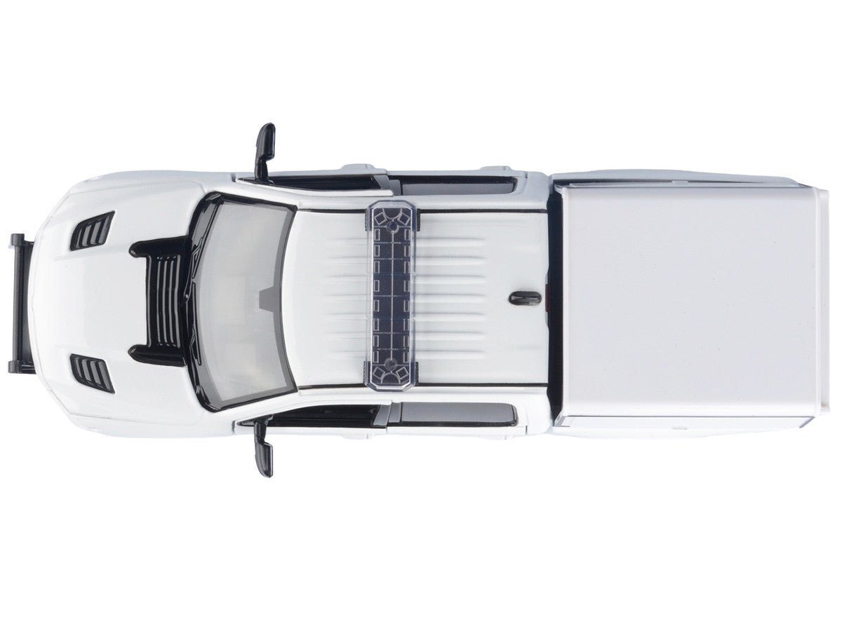2019 RAM 1500 Laramie Crew Cab Pickup Truck with Truck Bed Camper White "Custom Builder's Kit" Series 1/27 Diecast Model Car by Motormax LuxuryLifeWay Online Store