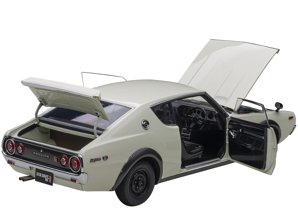 Nissan Skyline 2000GT-R (KPGC110) RHD (Right Hand Drive) White 1/18 Model Car by Autoart LuxuryLifeWay Online Store