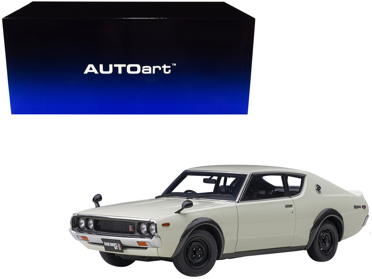 Nissan Skyline 2000GT-R (KPGC110) RHD (Right Hand Drive) White 1/18 Model Car by Autoart LuxuryLifeWay Online Store