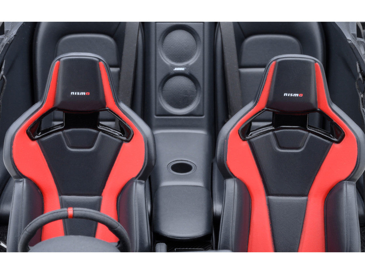 2022 Nissan GT-R (R35) Nismo Special Edition RHD (Right Hand Drive) Vibrant Red with Carbon Hood and Top 1/18 Model Car by Autoart LuxuryLifeWay Online Store