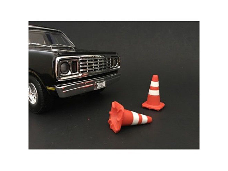 Traffic Cones Set of 4 Accessory For 1:24 Models by American Diorama LuxuryLifeWay Online Store