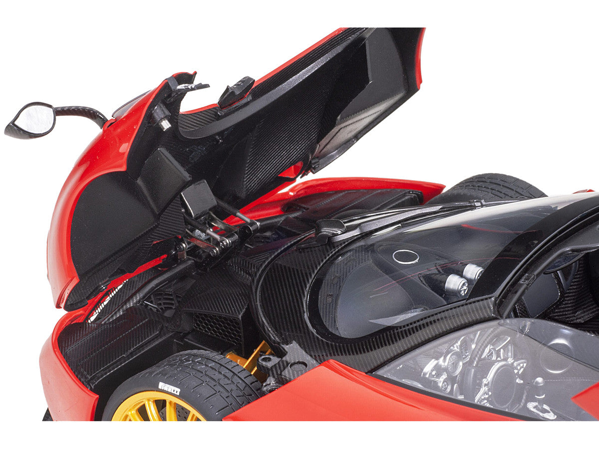 Pagani Huayra Roadster Rosso Monza Red and Carbon with Luggage Set 1/18 Model Car by Autoart LuxuryLifeWay Online Store