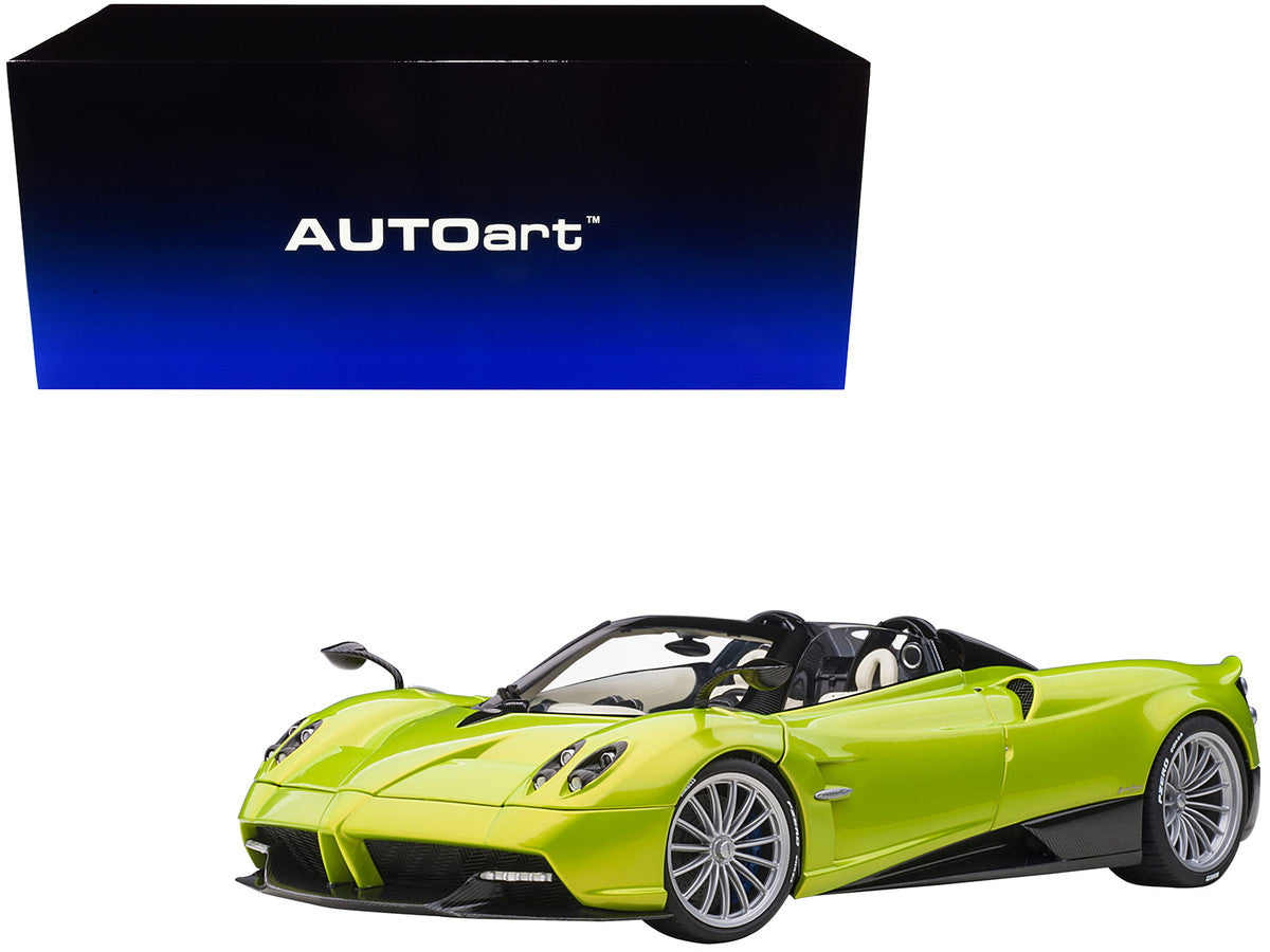 Pagani Huayra Roadster Verde Firenze Green Metallic and Carbon with Luggage Set 1/18 Model Car by Autoart LuxuryLifeWay Online Store