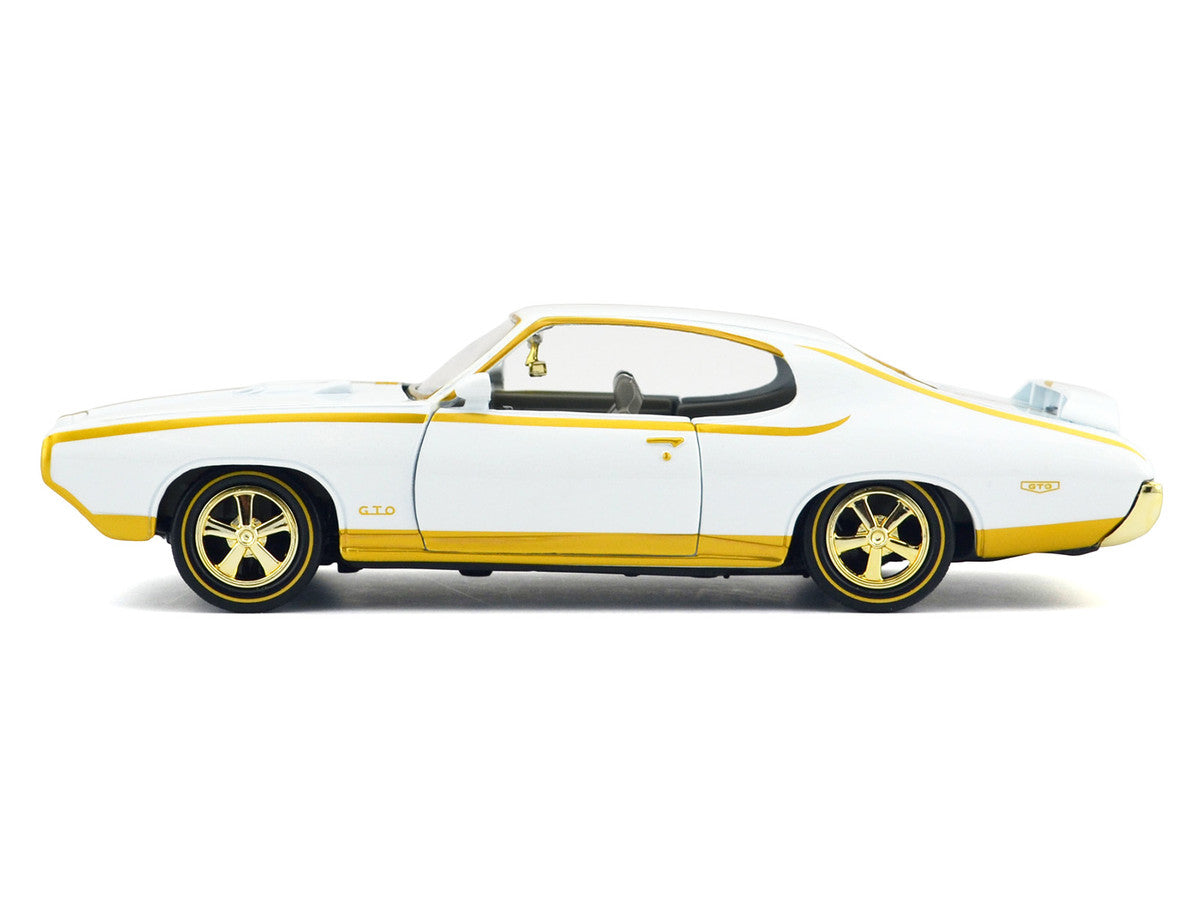 1969 Pontiac GTO Judge White Metallic with Gold Stripes "Luxe Legends" Series 1/24 Diecast Model Car by Motormax LuxuryLifeWay Online Store