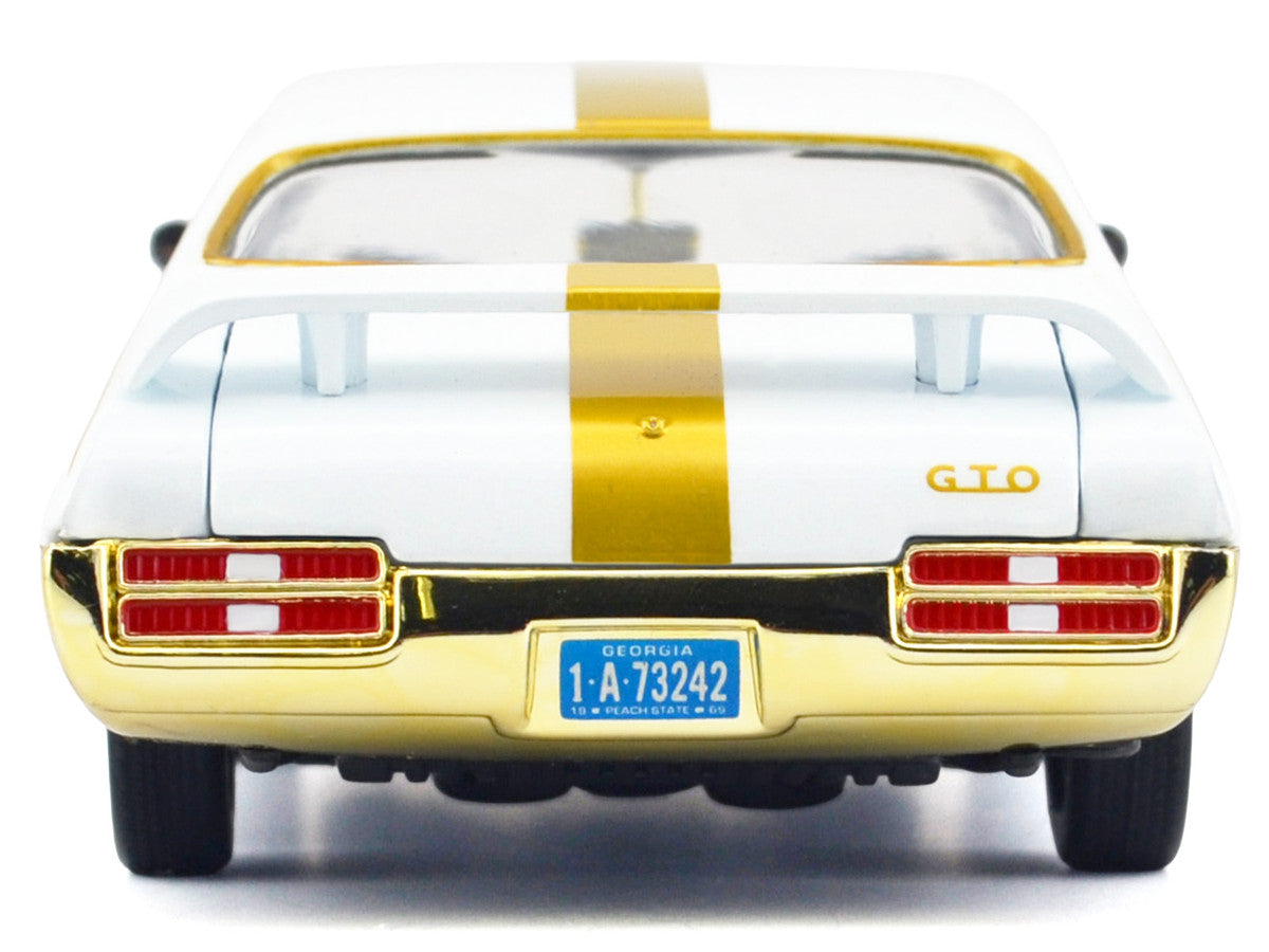 1969 Pontiac GTO Judge White Metallic with Gold Stripes "Luxe Legends" Series 1/24 Diecast Model Car by Motormax LuxuryLifeWay Online Store