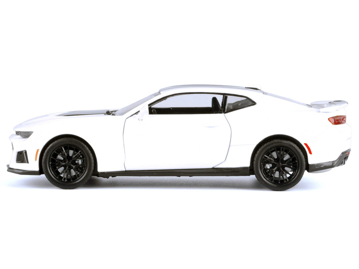 2017 Chevrolet Camaro ZL1 White 1/24 Diecast Model Car by Motormax LuxuryLifeWay Online Store