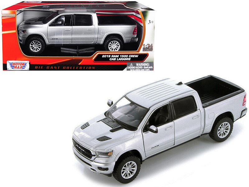 2019 RAM 1500 Laramie Crew Cab Pickup Truck Silver Metallic 1/24 Diecast Model Car by Motormax LuxuryLifeWay Online Store