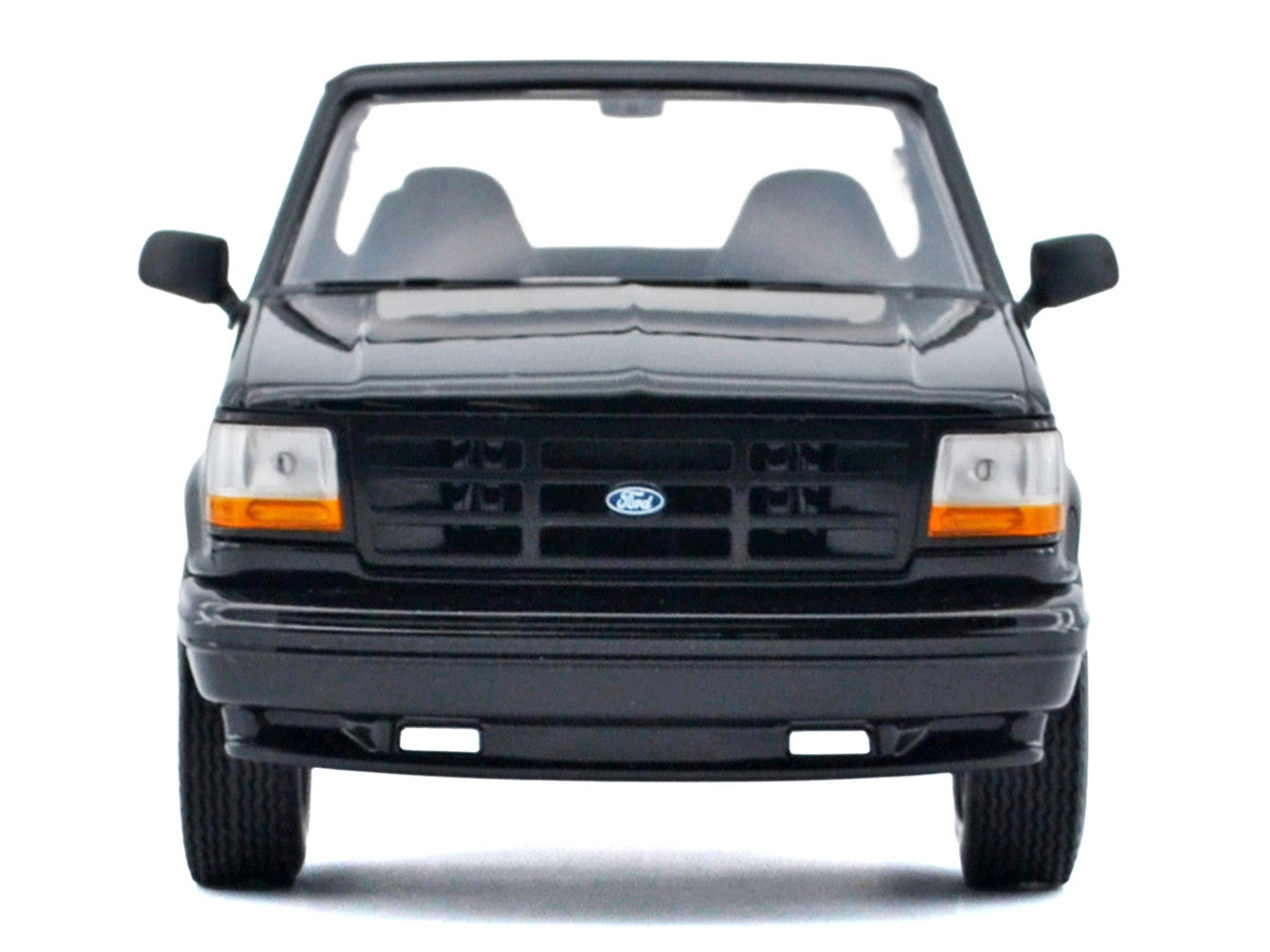 1993 Ford F-150 SVT Lightning Pickup Truck Black "Maxx Design" Series 1/24 Diecast Model Car by Motormax LuxuryLifeWay Online Store
